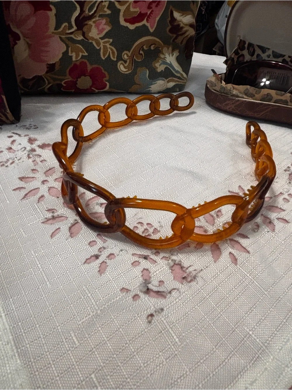 Sisters by Longaberger bag/Charm, Sunnies, lippy, Jewelry,Perfume & headband - Picture 14 of 16